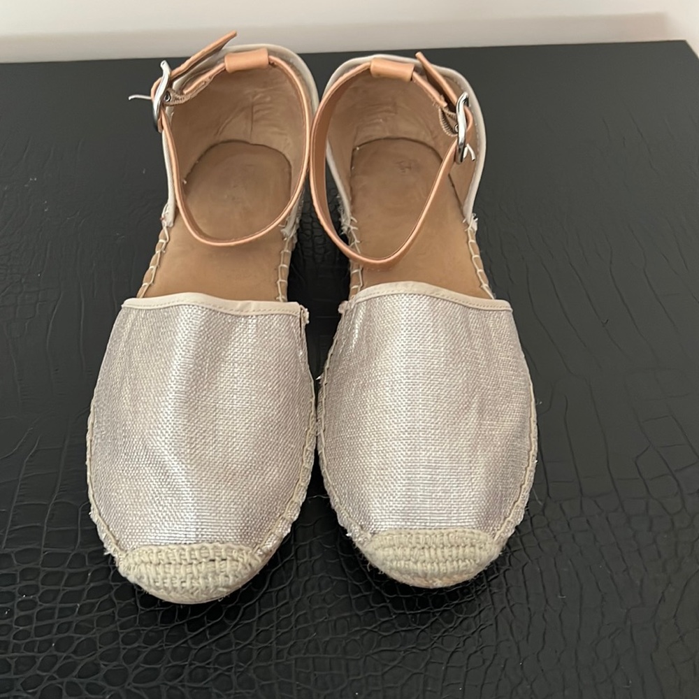 Womens sandals